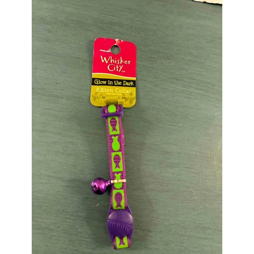 Whisker City Kitten Collar 6-9in Purple Glow in the Dark New Fish Bone Bell
